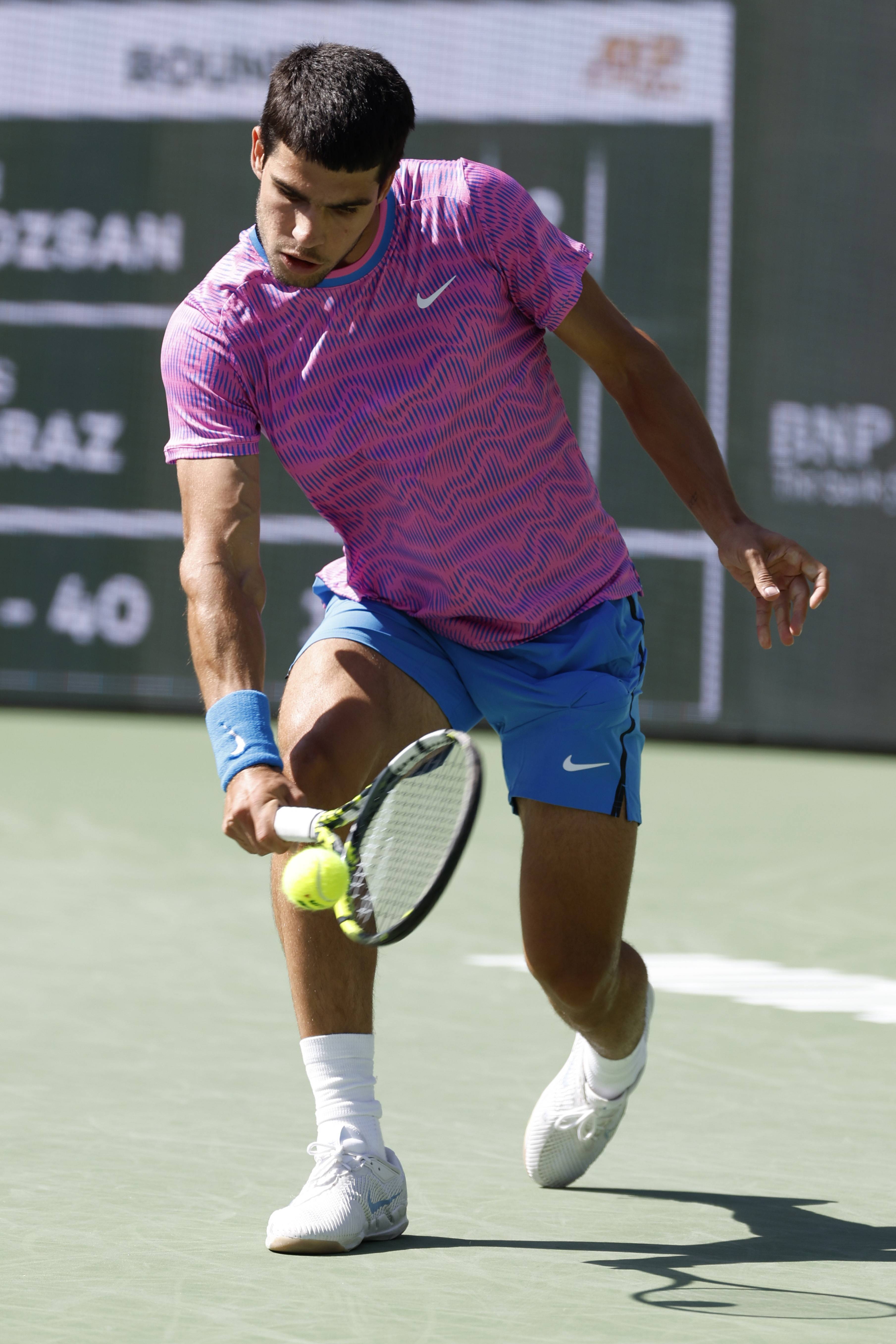 西班牙网球队血洗法国网球队，阿尔卡拉斯高光表现的简单介绍