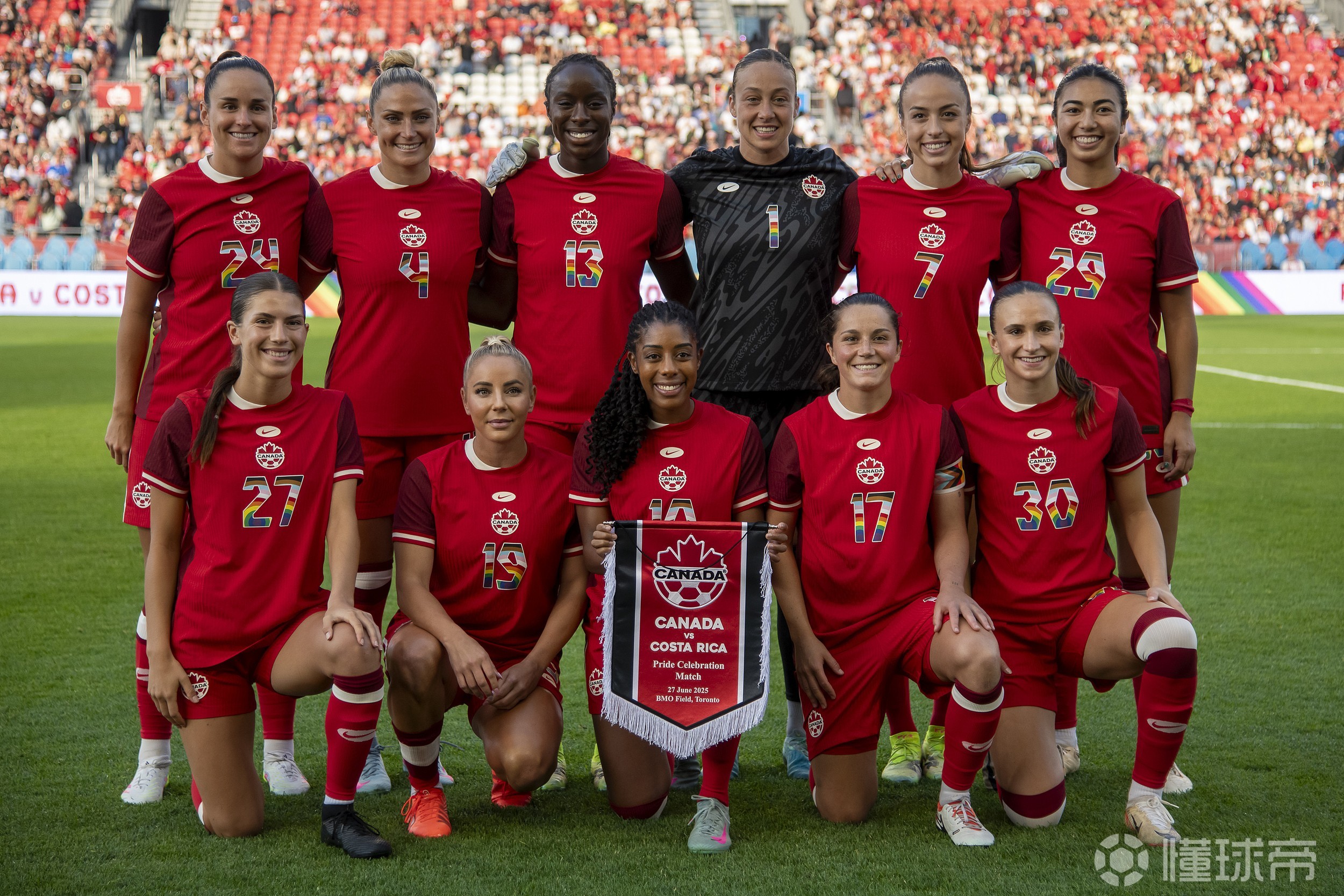 PG电子APP-关于加拿大女足队员在比赛中取得辉煌战绩的信息