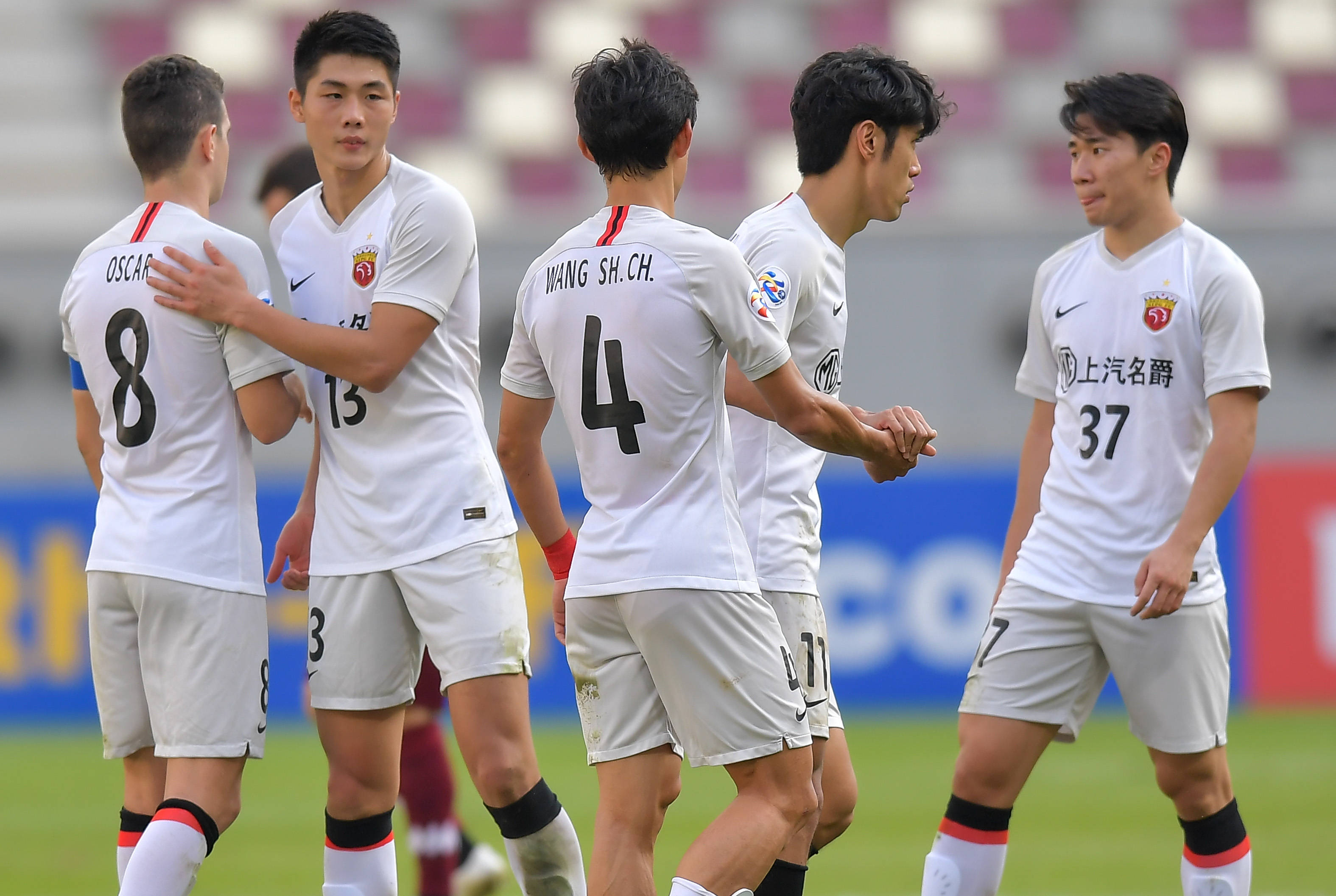 上海上港备战冲击亚冠淘汰赛的简单介绍