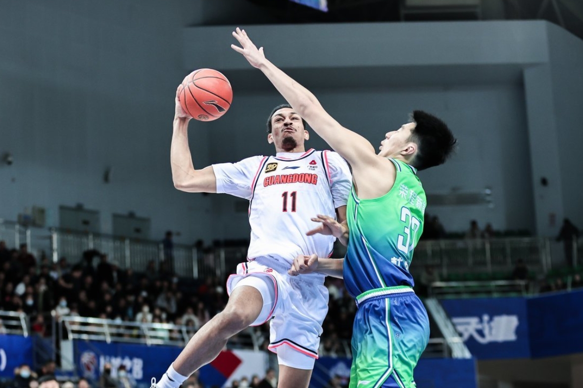 PG电子娱乐-山东队轻取广东队，布伦森关键制胜的简单介绍