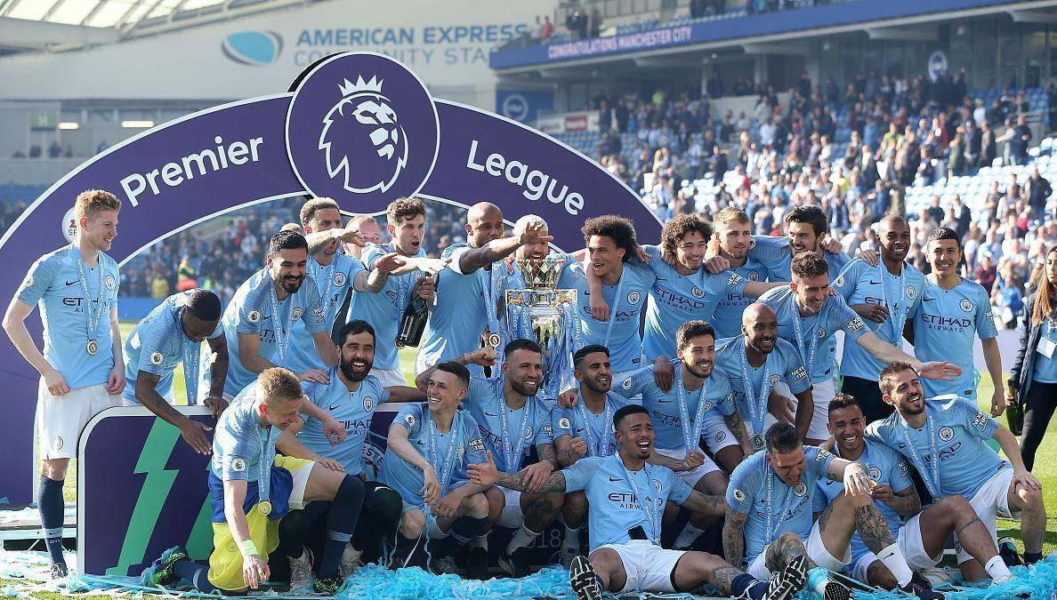 包含汉堡大砍埃弗顿，客场战胜业余联赛堪称不败之战的词条