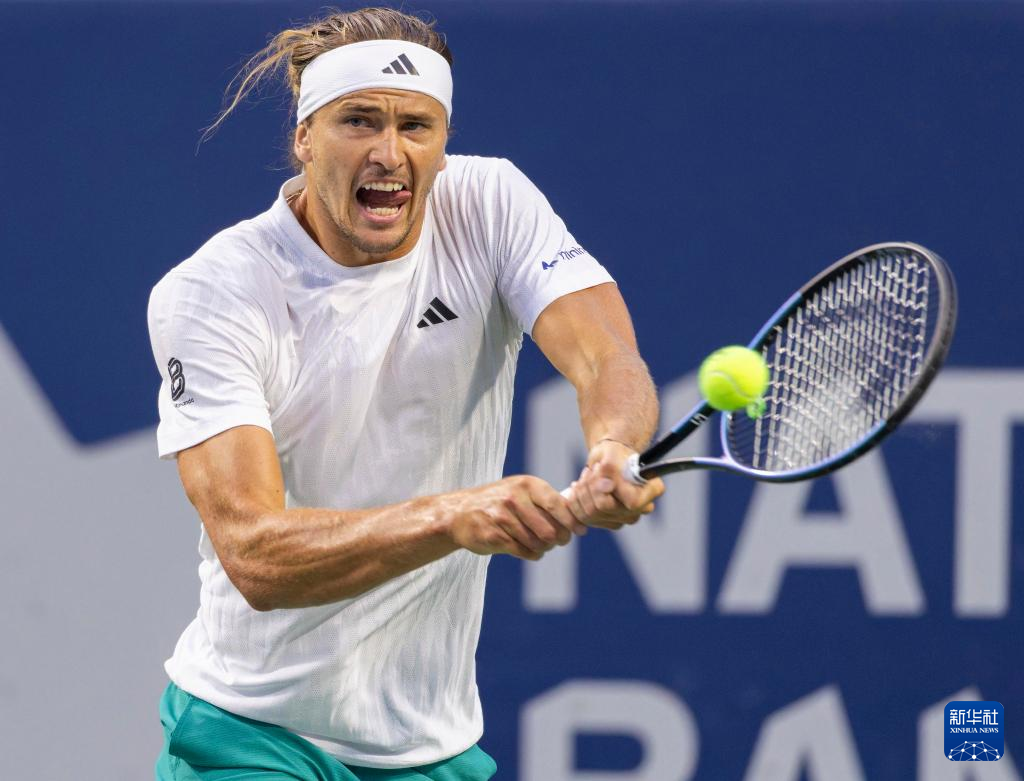 关于英国网球队绝杀澳大利亚网球队，兹维列夫打破历史纪录的信息