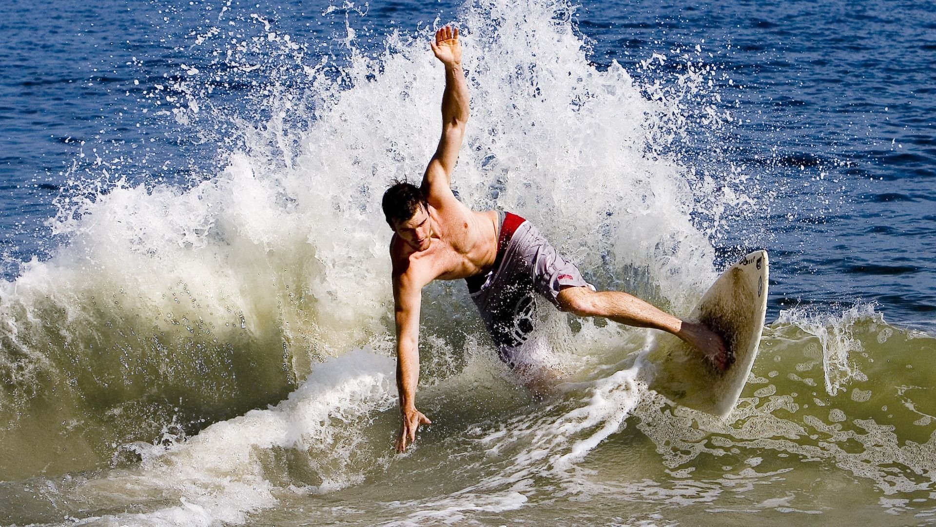 卡瓦哈尔一锤定音，荷兰在硬仗中力克塞内加尔