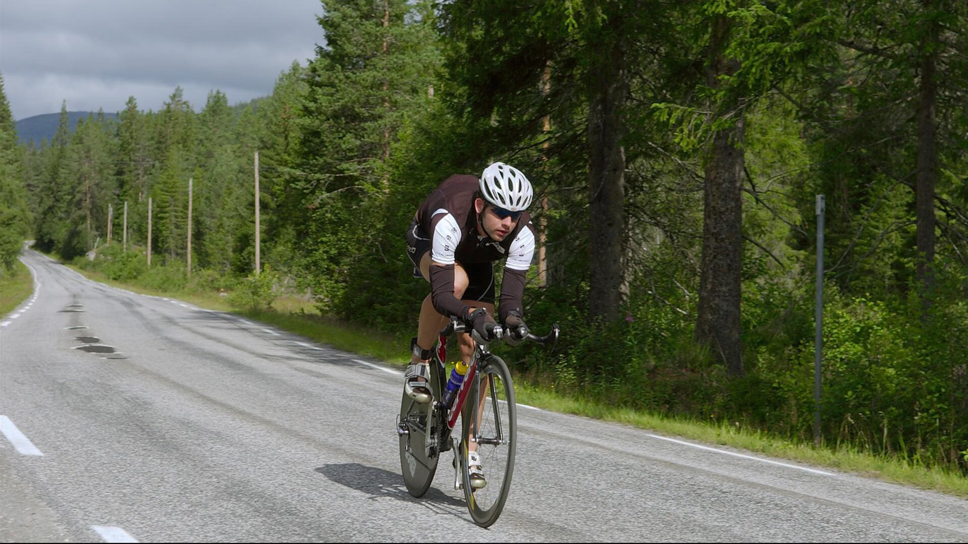 富安健洋连续破门定乾坤,苏格兰坚韧突围送葡萄牙出局