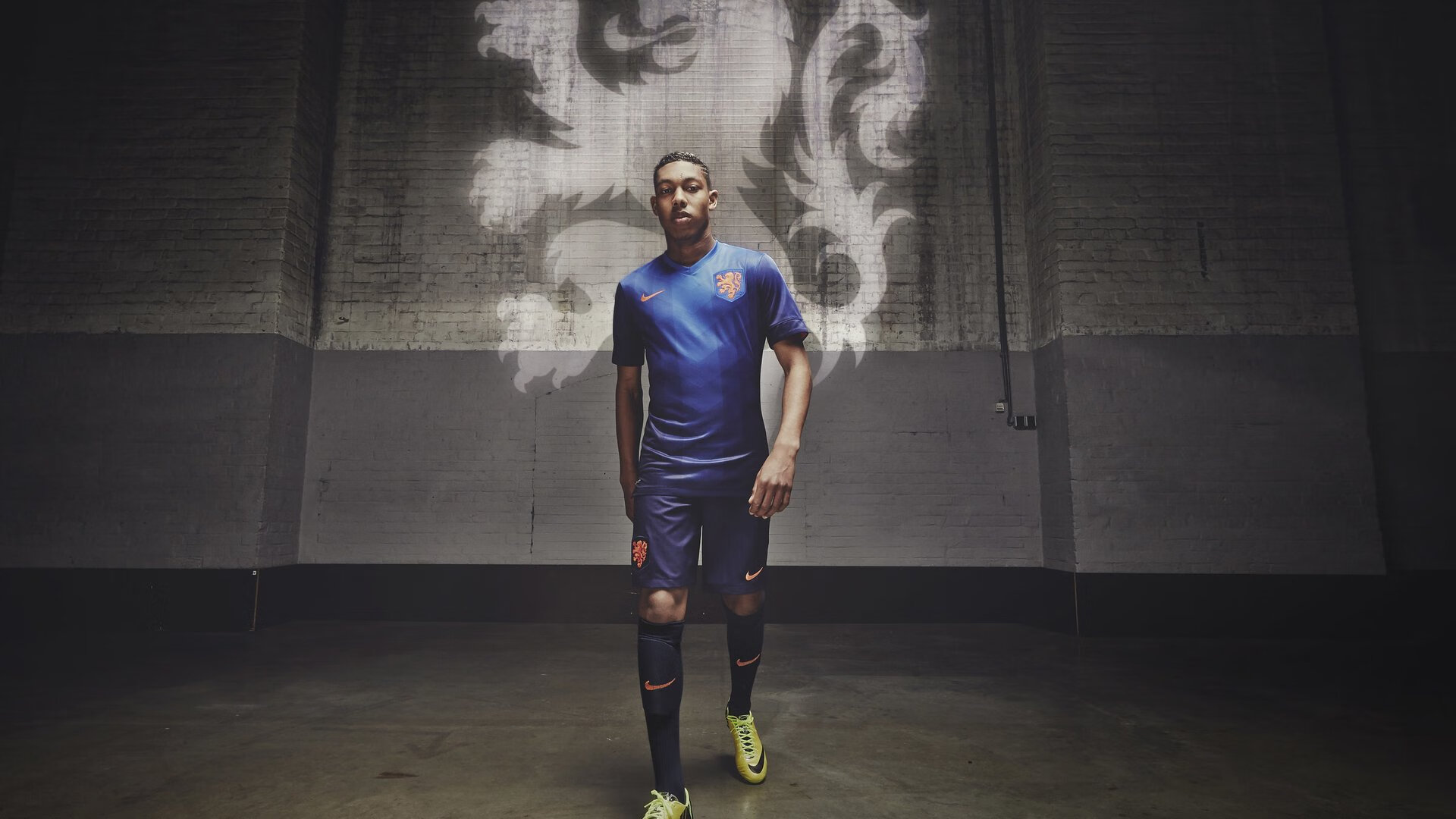 温布利之夜，阿圭罗的纪录与英格兰的轻取之谜